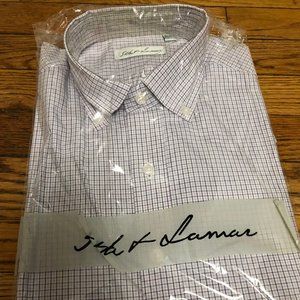 5th & Lamar Men's Button Down Shirt Small